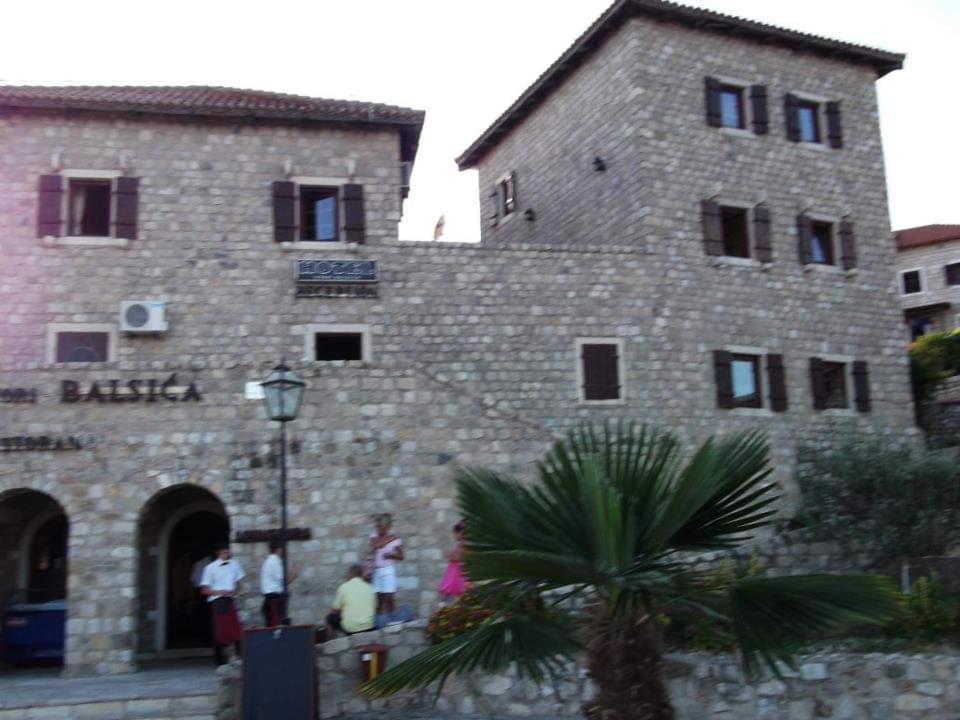 Apartments Emerald Ulcinj Esterno foto